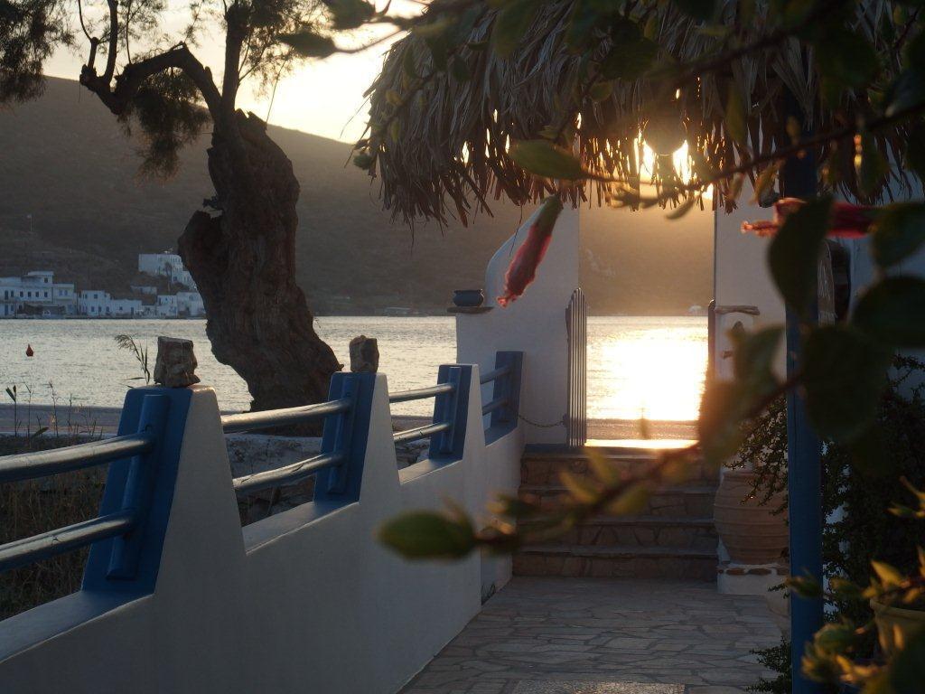 Pension Titika Katapola Exterior photo